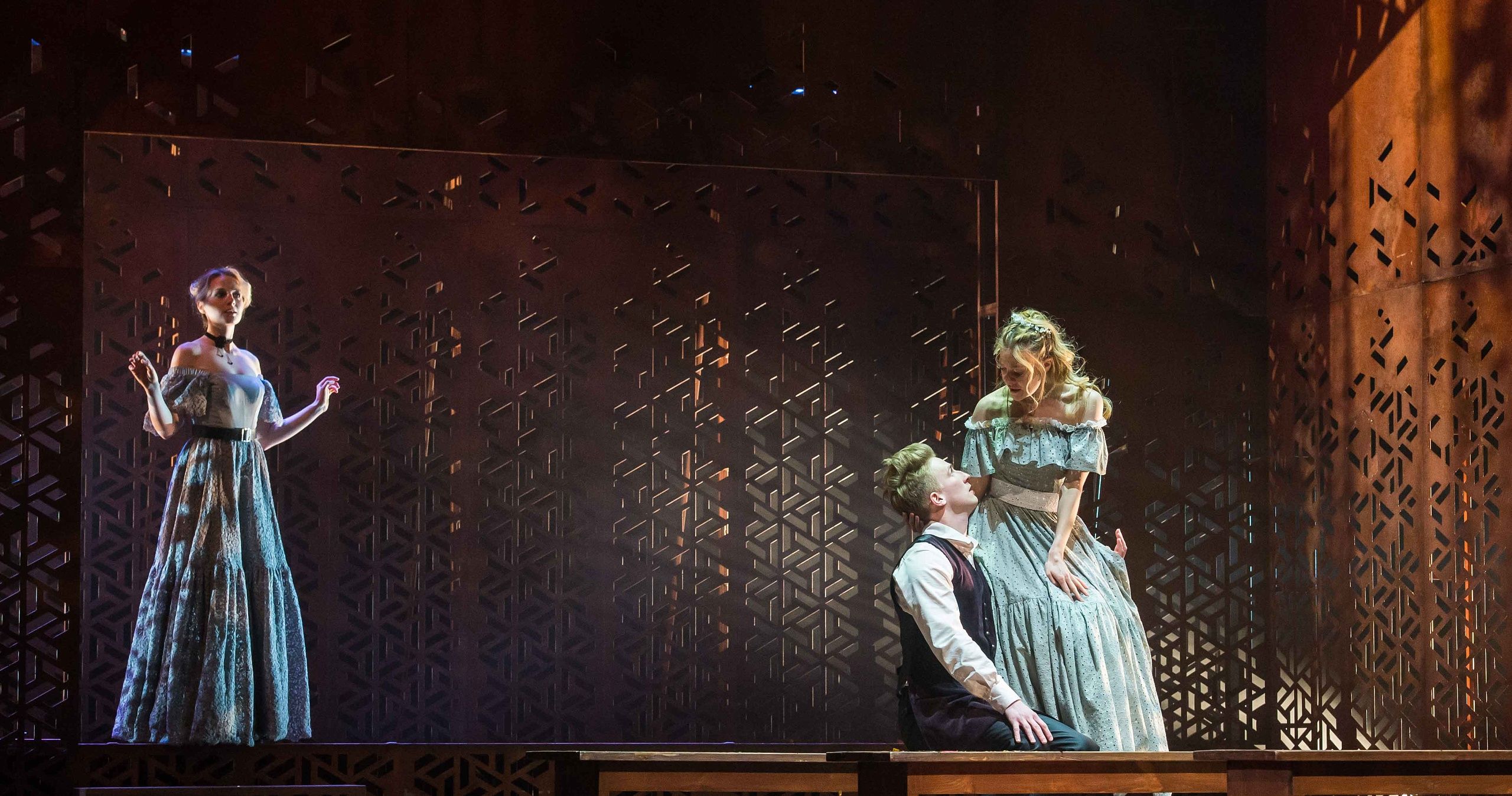 Собака на сене