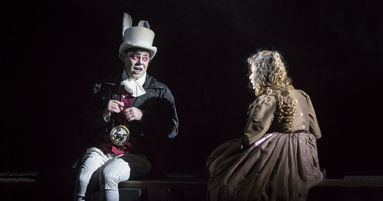 Алиса в стране чудес