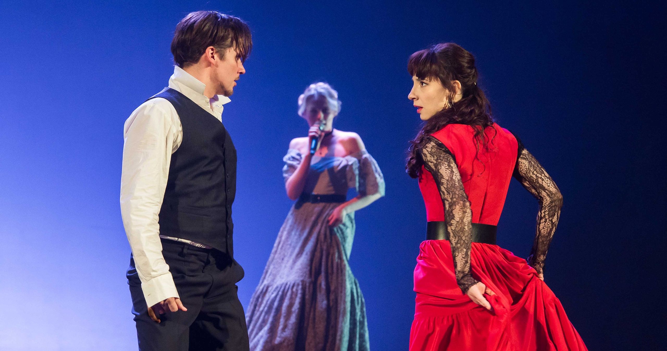 Собака на сене