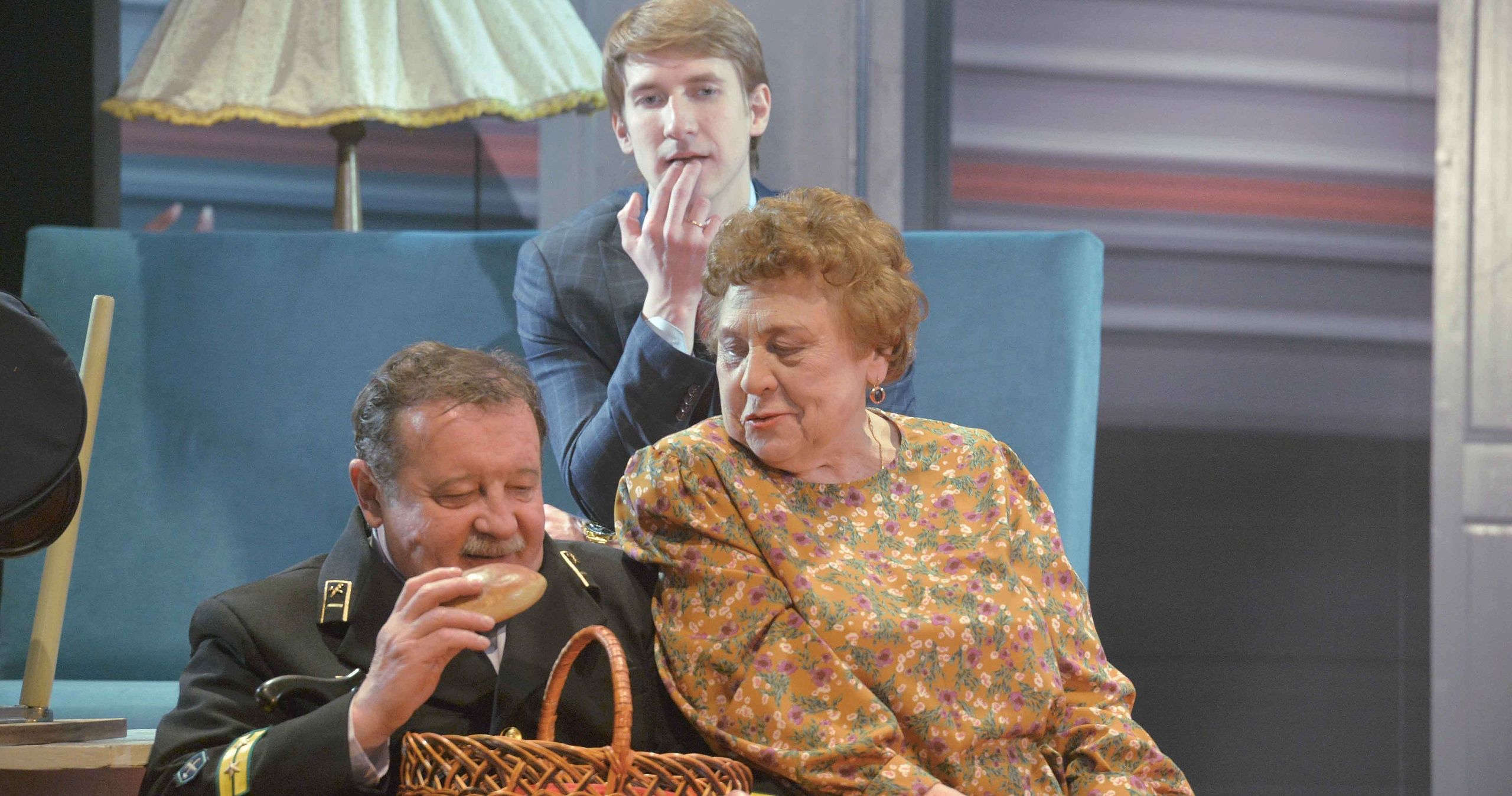 Женитьба. Почти по Гоголю