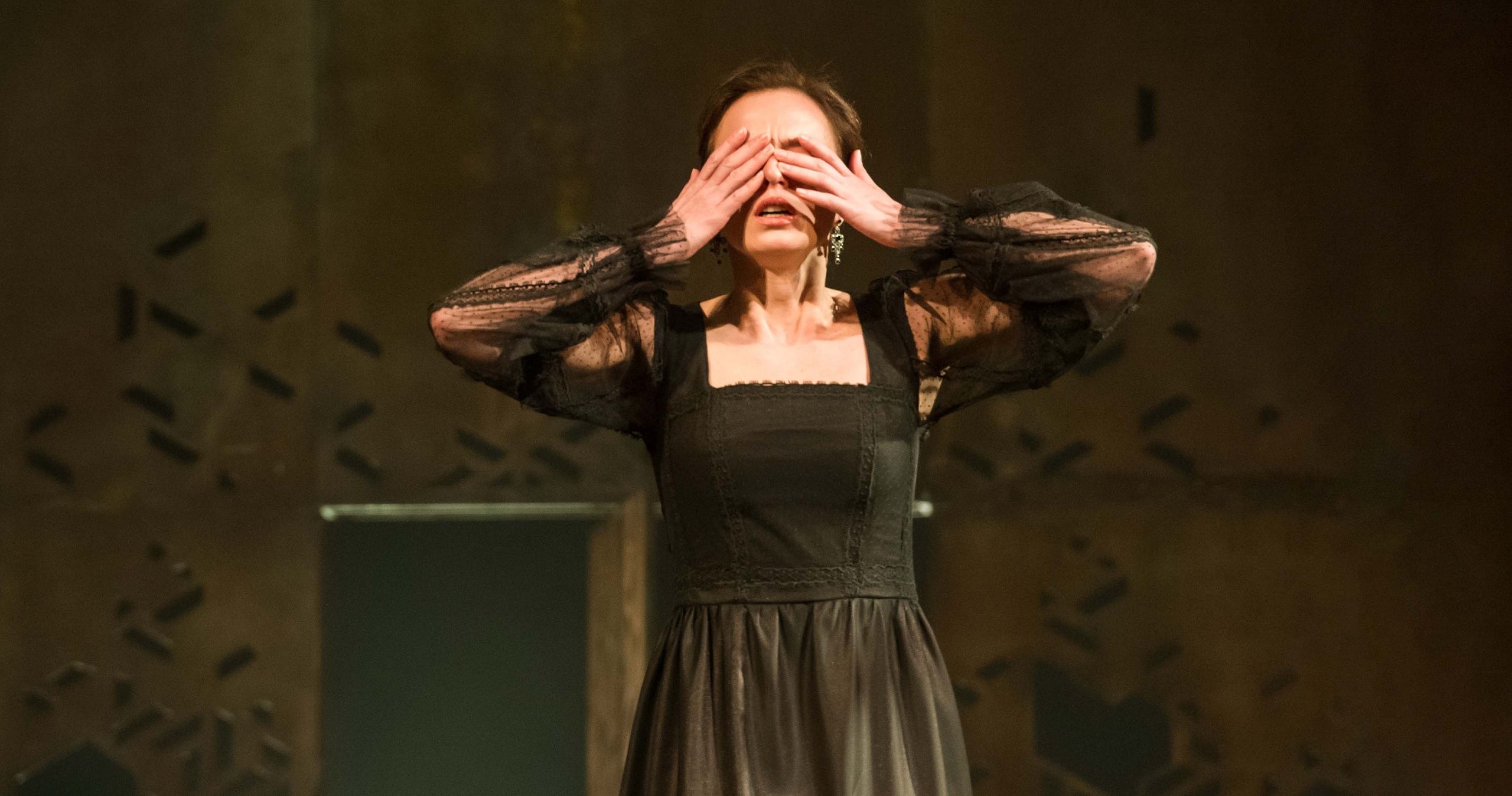 Собака на сене