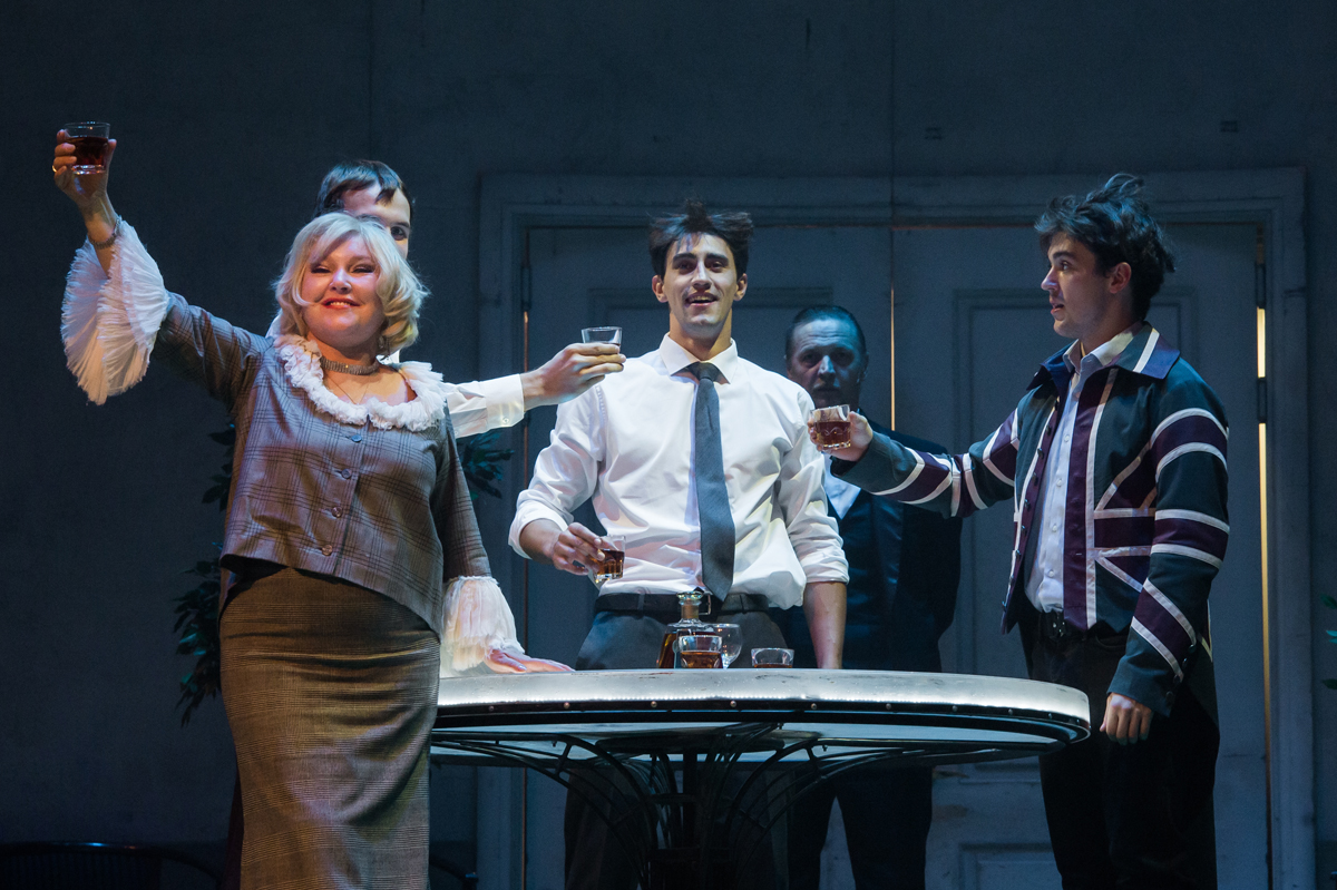 Свадьба Кречинского