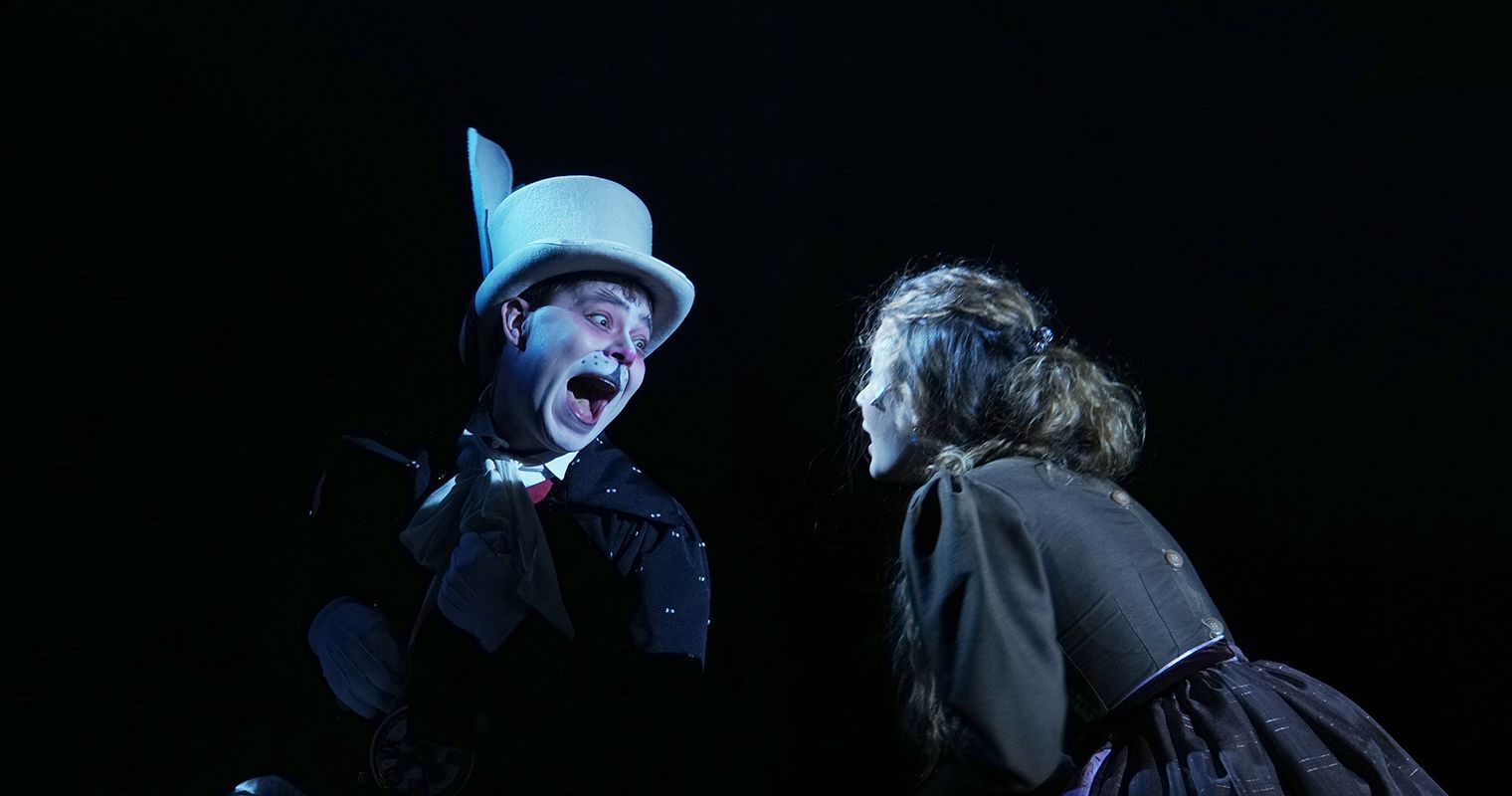 Алиса в стране чудес