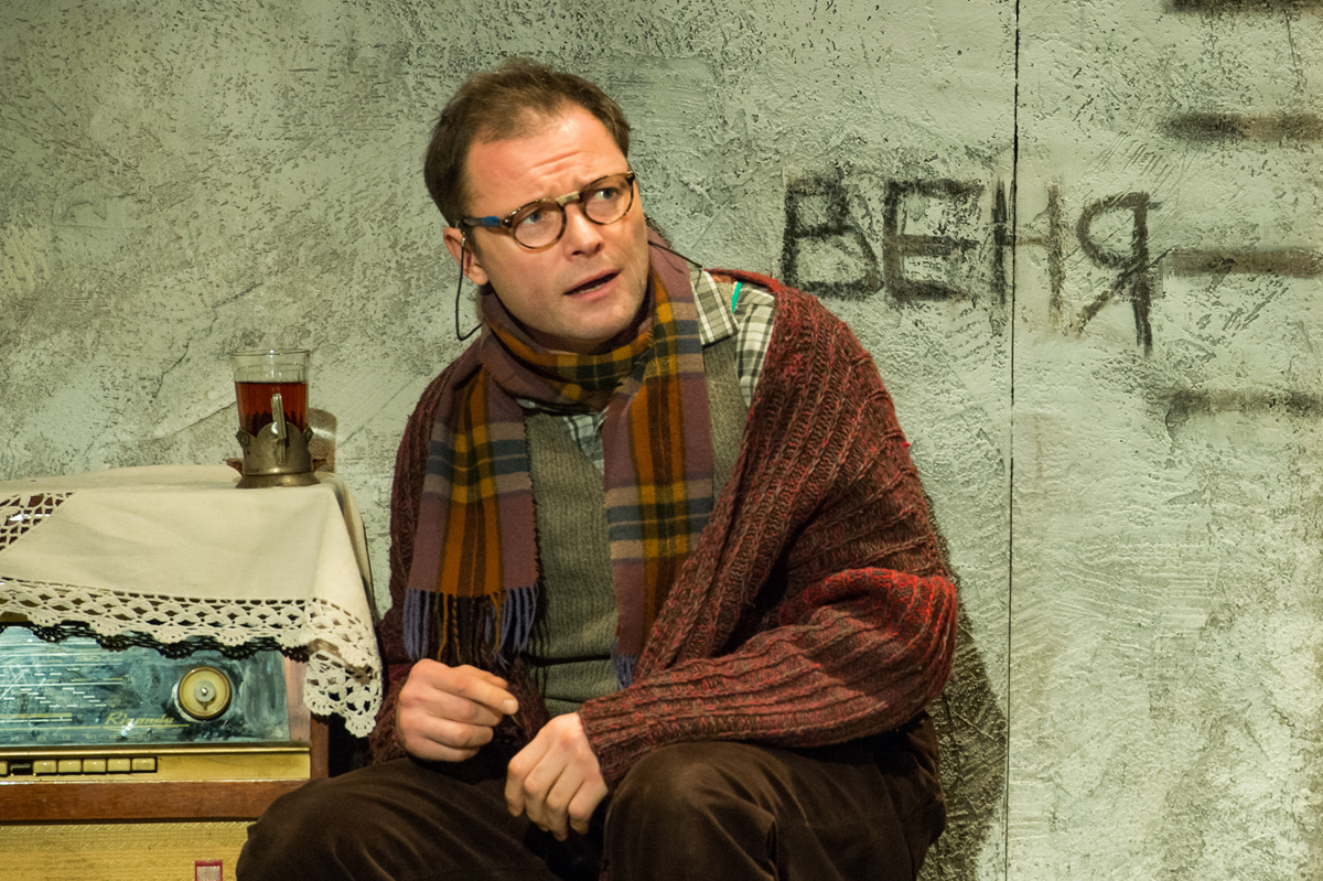 Бесконечный апрель