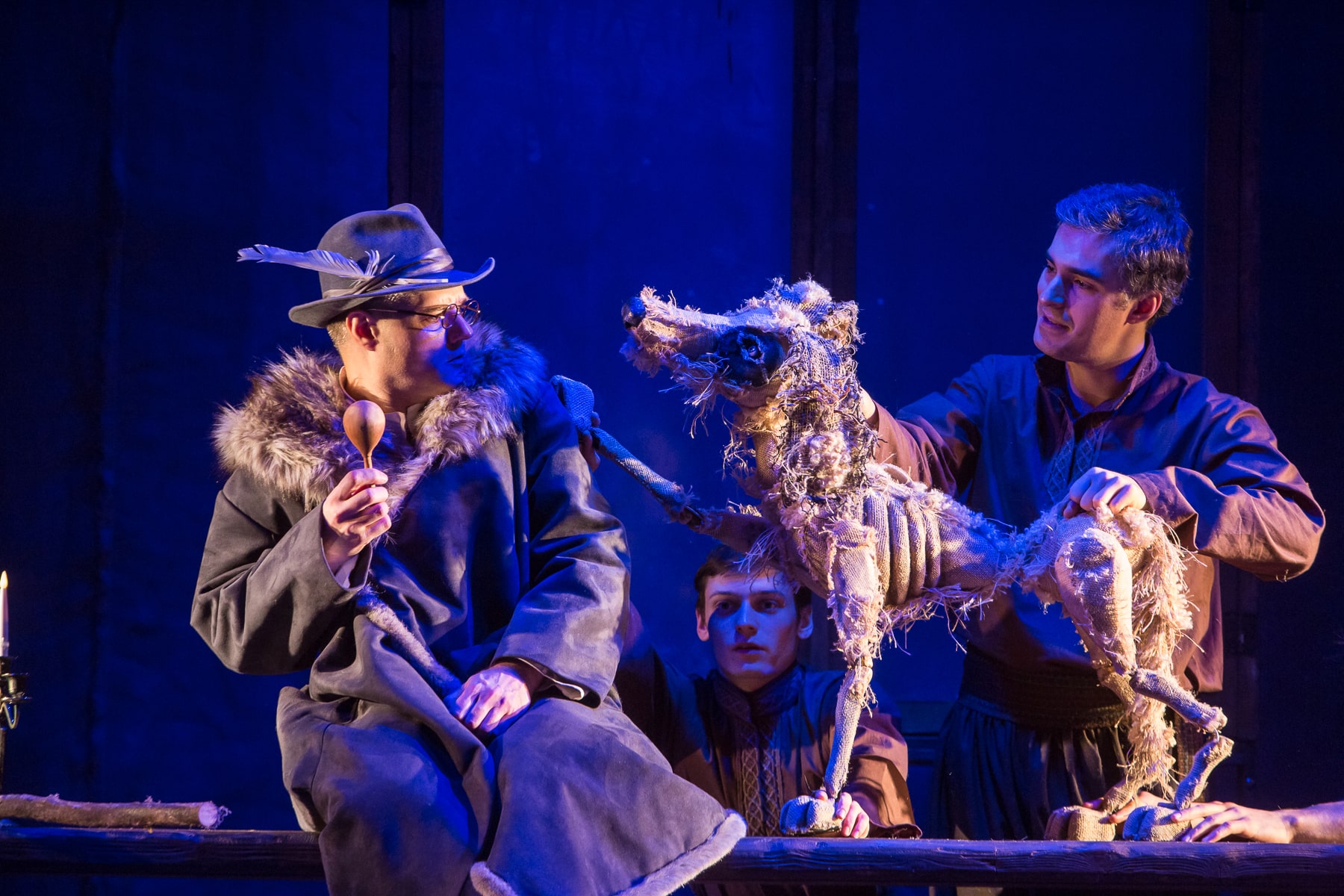 Жили были пес и волк