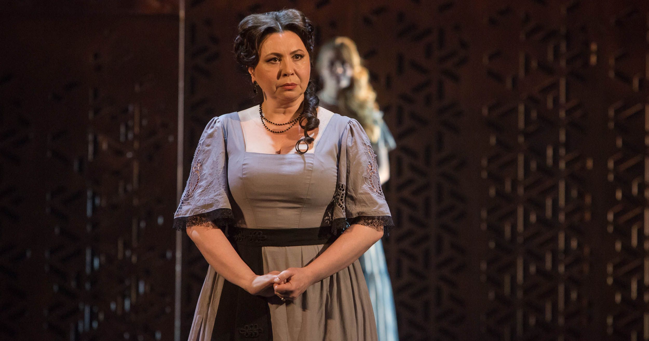 Собака на сене