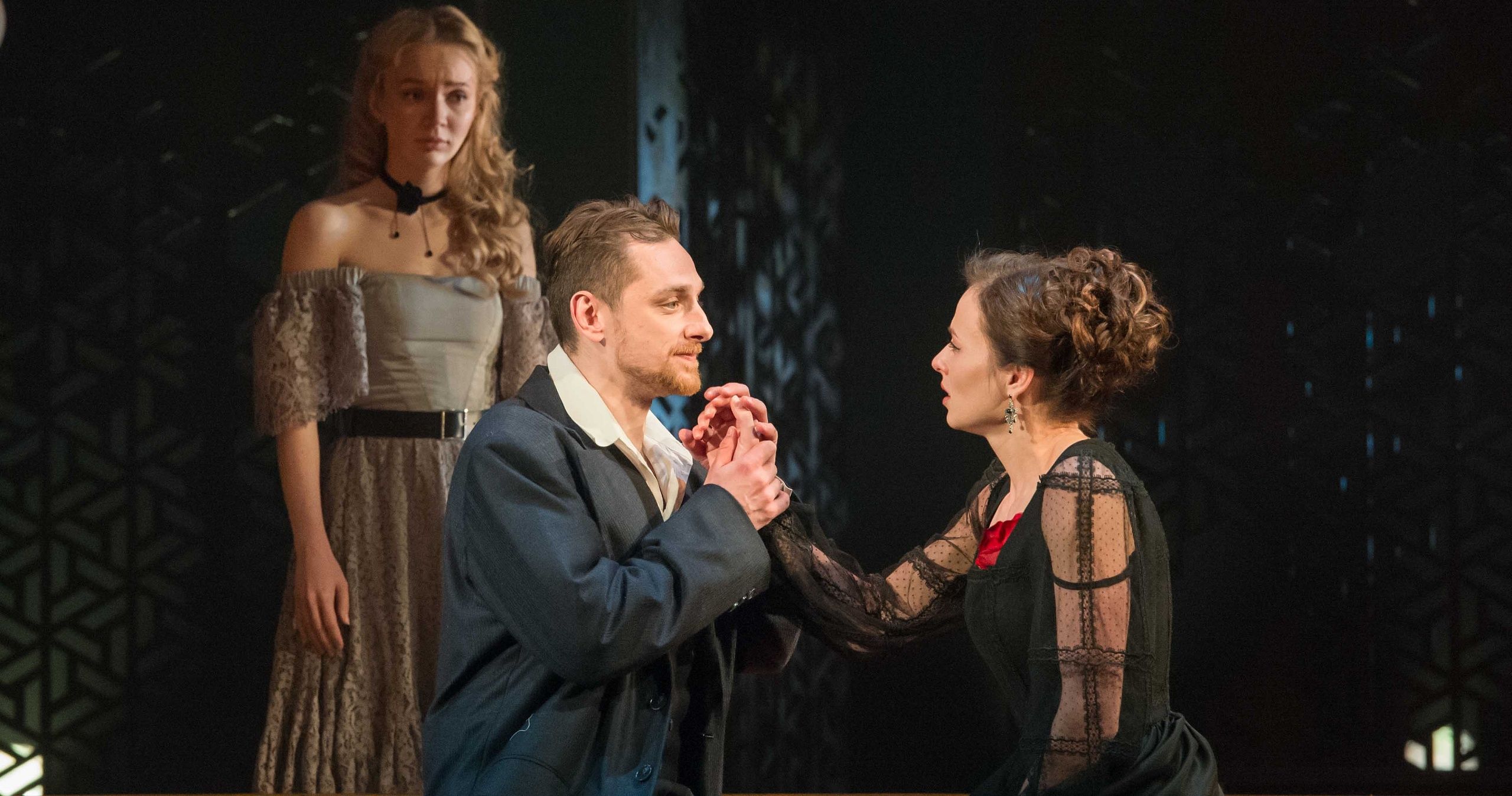 Собака на сене