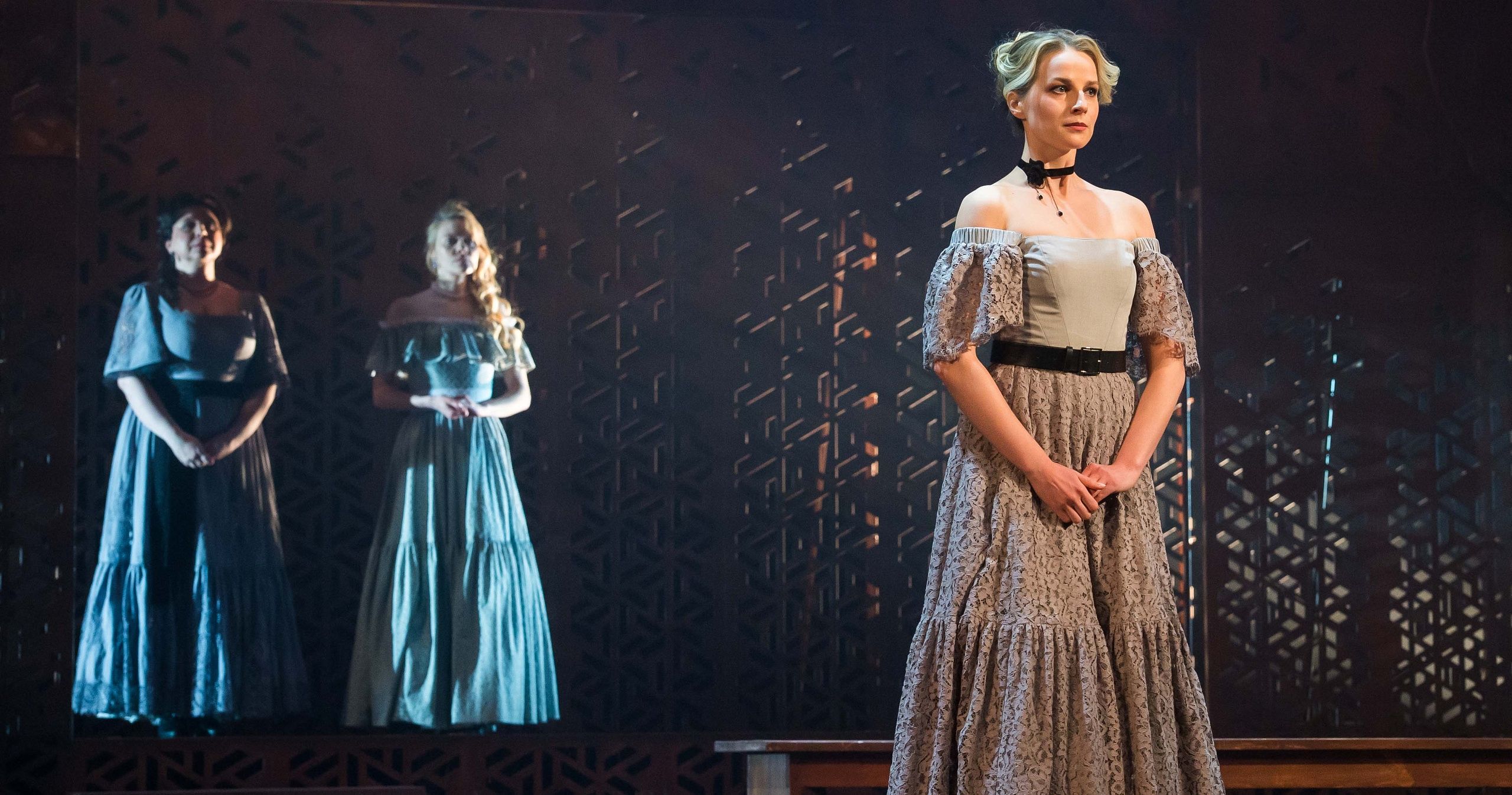 Собака на сене